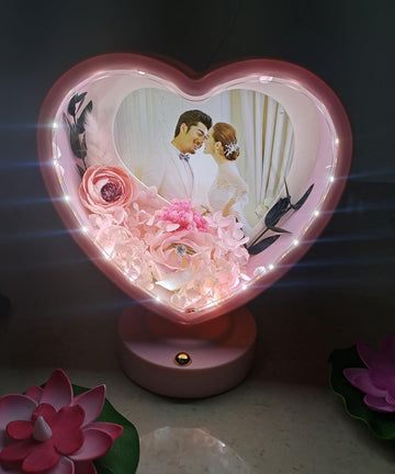 Personalized Heart LED Photo Frame Lamp – 3-Color Light Mode