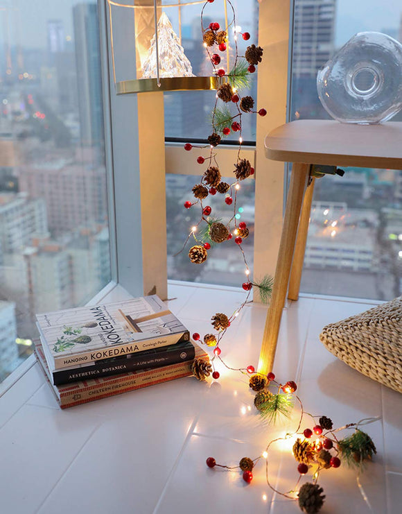 Christmas Lights, Fairy Lights, Decoration Pinecone Berries Indoor and Outdoor Christmas Tree Lights