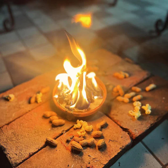 Holika scented Candle 8 inch - Pack of 1